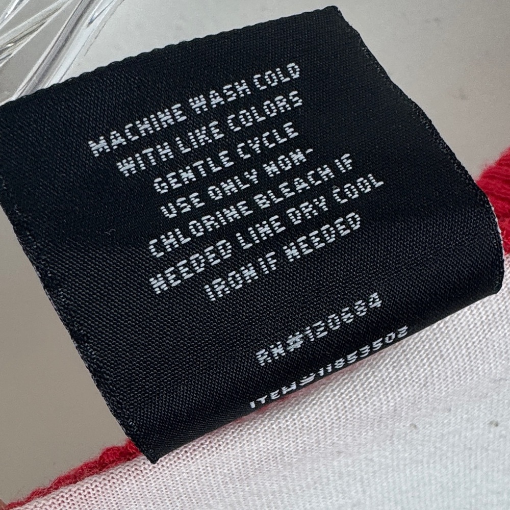 BT21 Shirt - Picture 7 of 7
